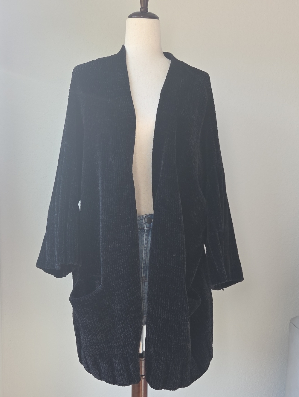 Anthropologie Moth Cardigan Black Oversized Chenille Pockets Oversize Sweater